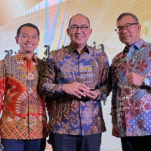 Dinilai Tumbuh Pesat, PT PCM Raih Bisnis Indonesia Logistics Award 2024 